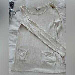 Banana Republic light weight sweater w/gold buttons